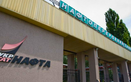 Поставки азербайджанской нефти для «Укртатнафты» снова под угрозой срыва